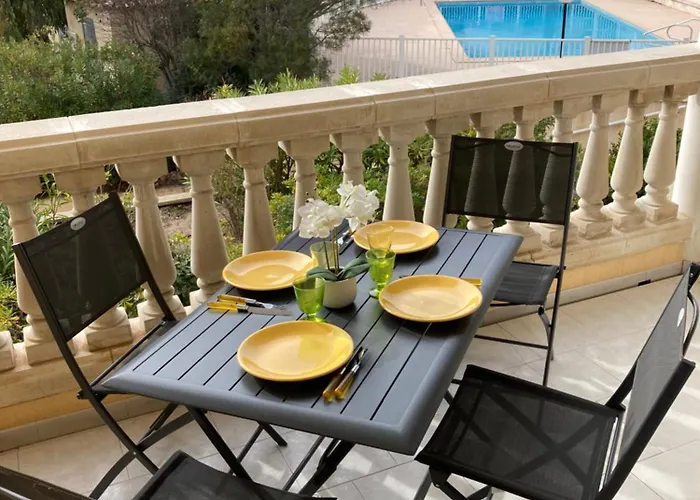 Apartment Bord De Saint-Raphaël